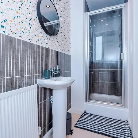 Townhouse 5Mins To City Centre And Etihad - Free Secure Parking Manchester Exterior photo