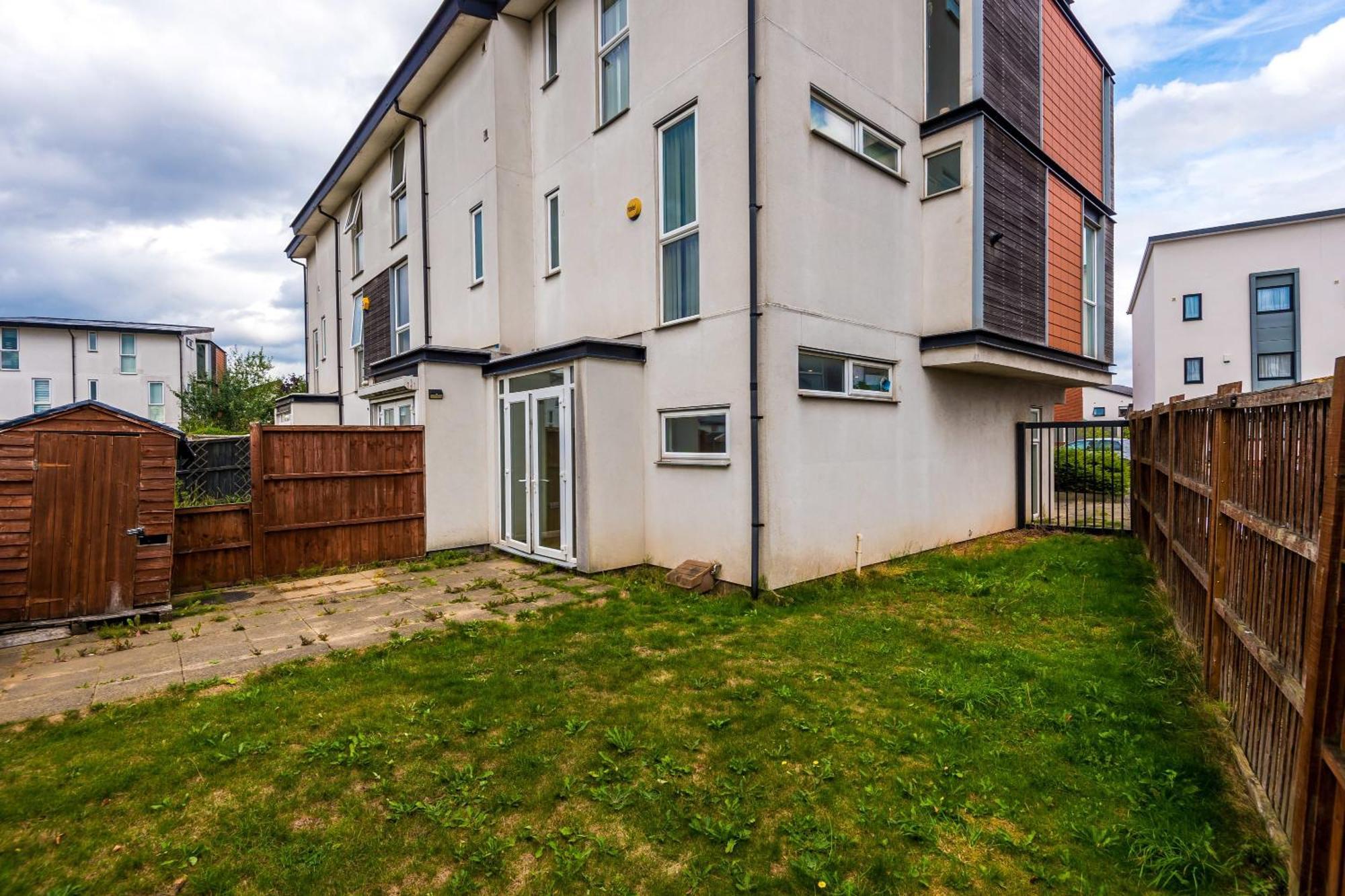 Holiday home Townhouse 5mins To Centre And Etihad - Free Secure Parking Manchester